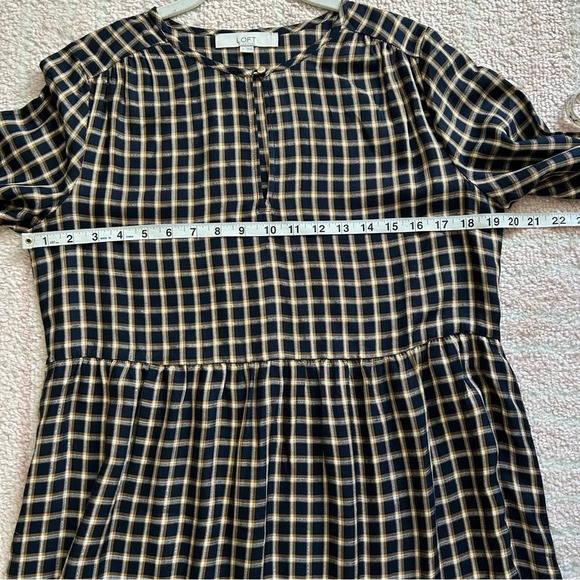 NWOT Loft Navy and Mustard Plaid Tiered Midi Dress Gold Accents Size Small Fall - Picture 6 of 9